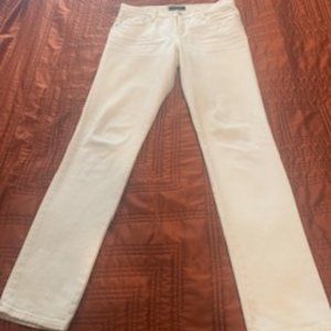 White classic slim leg jeans